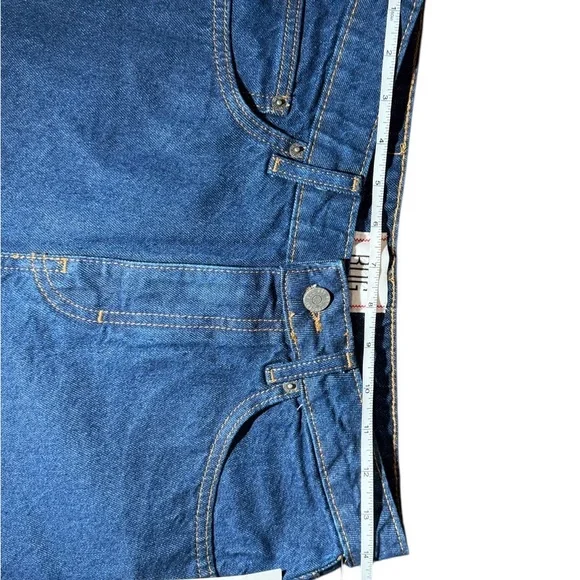 BDG Indie Mid-Rise Cuffed Denim
Short Size 26 $49 - Picture 12 of 16